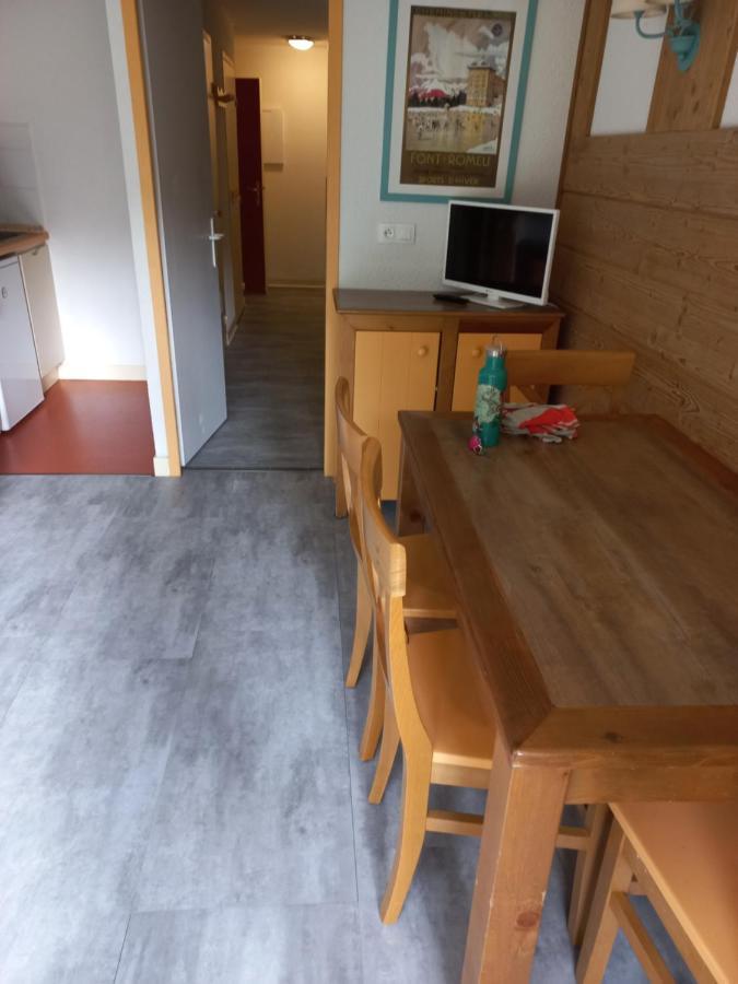 Studio Cabine 4 Places Le Pedrou Font-Romeu-Odeillo-Via Luaran gambar